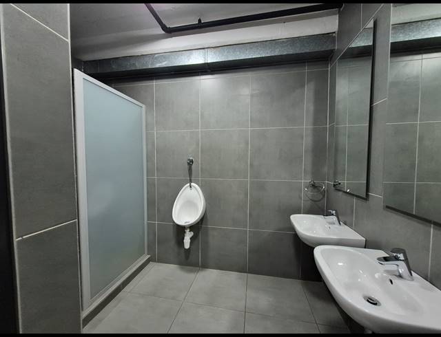 180M² OFFICE TO LET IN KRAMERVILLE